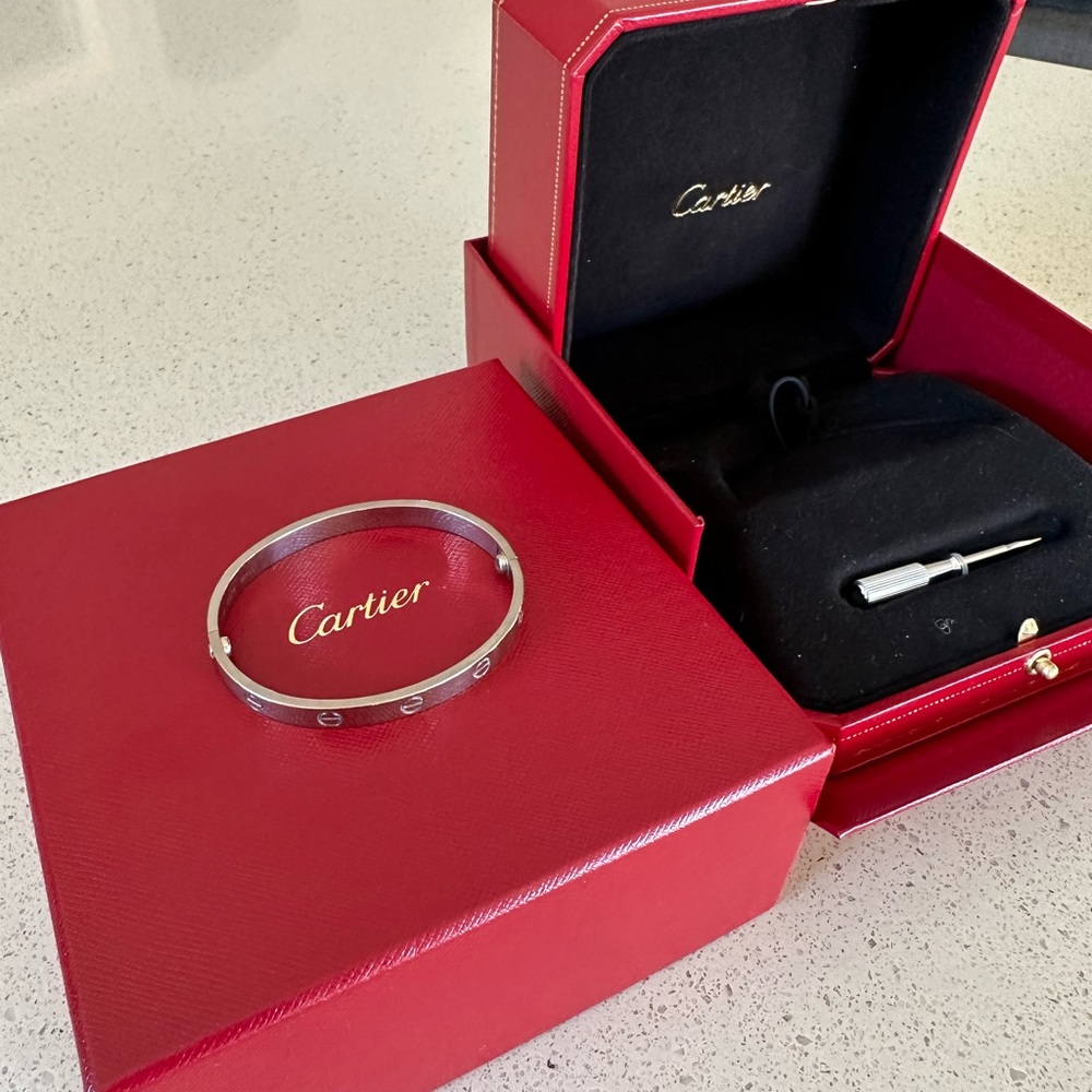 EUC Authentic 18k white gold Cartier Love Bracelet (New Screw locking system)